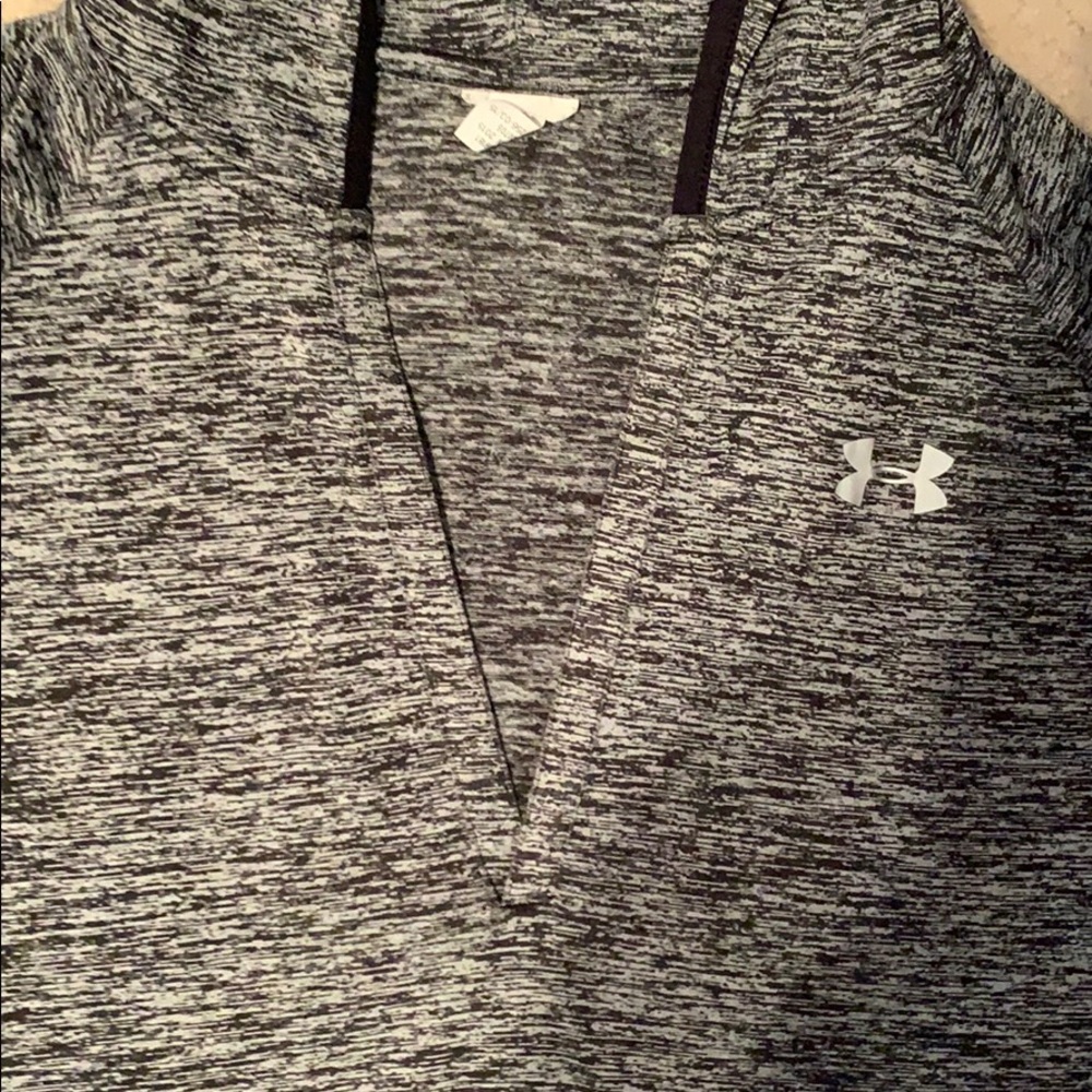 Lightweight Under Amour Pullover - image 5